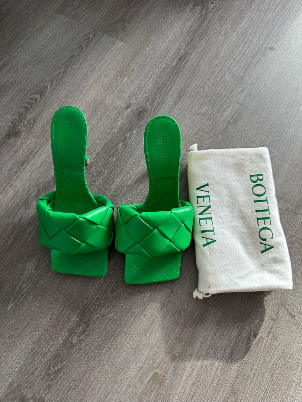 Bottega Veneta Lido Intrecciato Heeled Sandals – Green